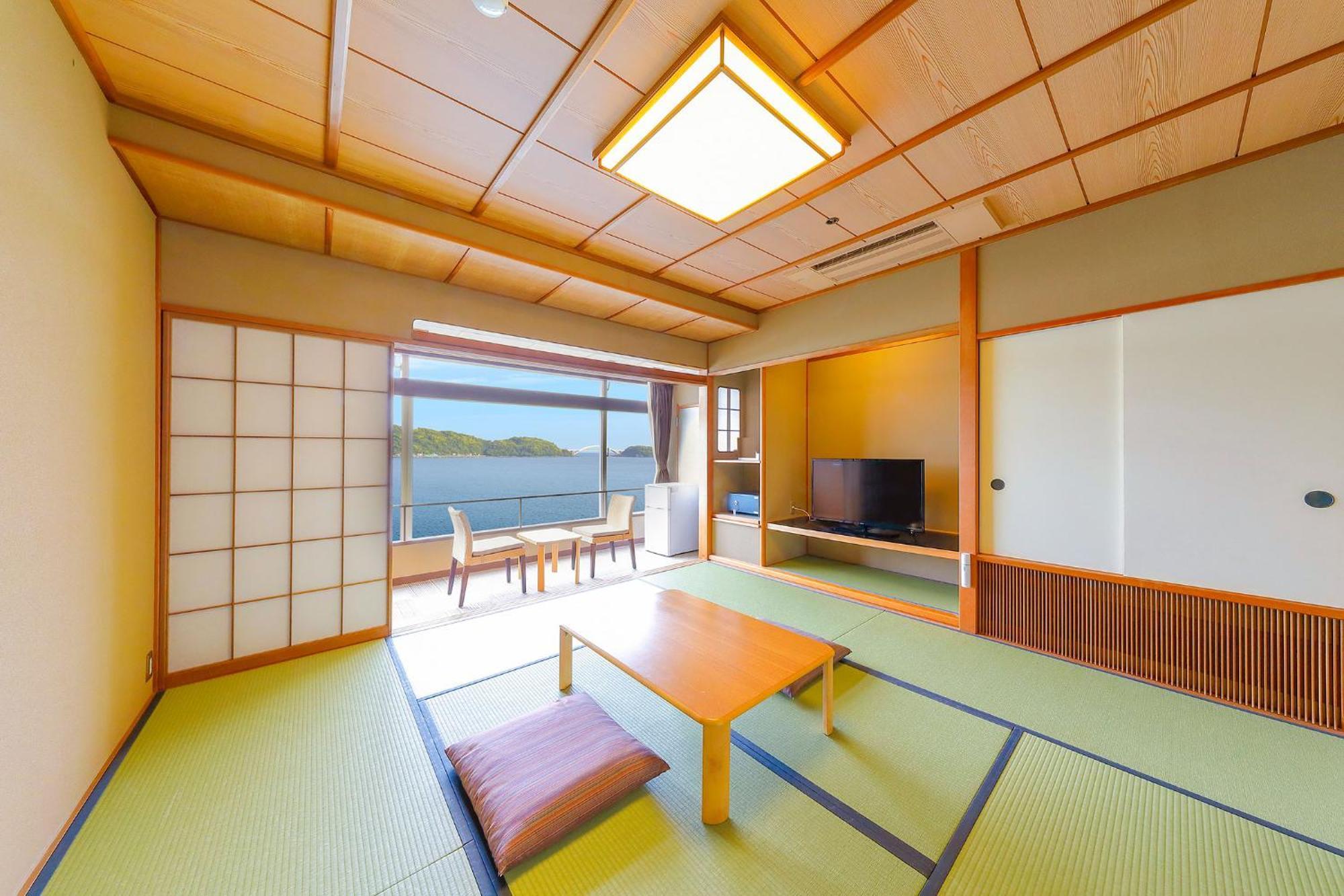 מלון Ooedo Onsen Monogatari Nanki קושימוטו מראה חיצוני תמונה